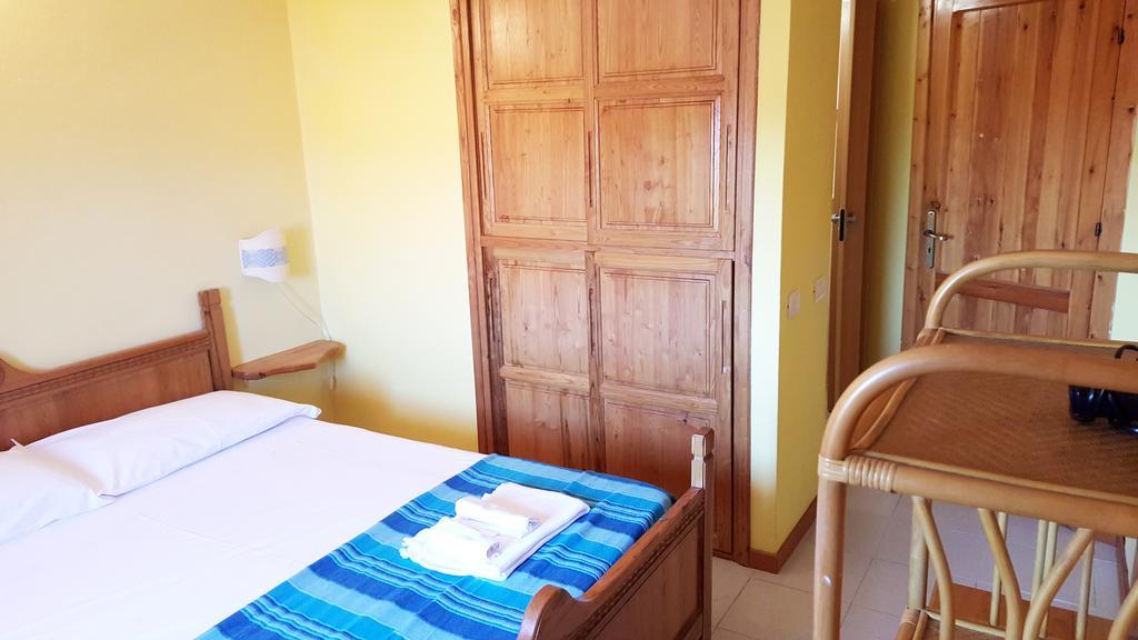 La Baia Apartments Sa Rocca Tunda Værelse billede